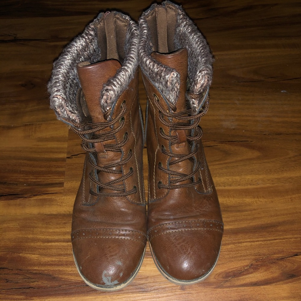 Sweater top boots